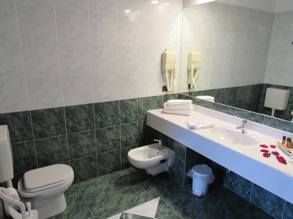 Green Hotel Settimo Torinese Kültér fotó