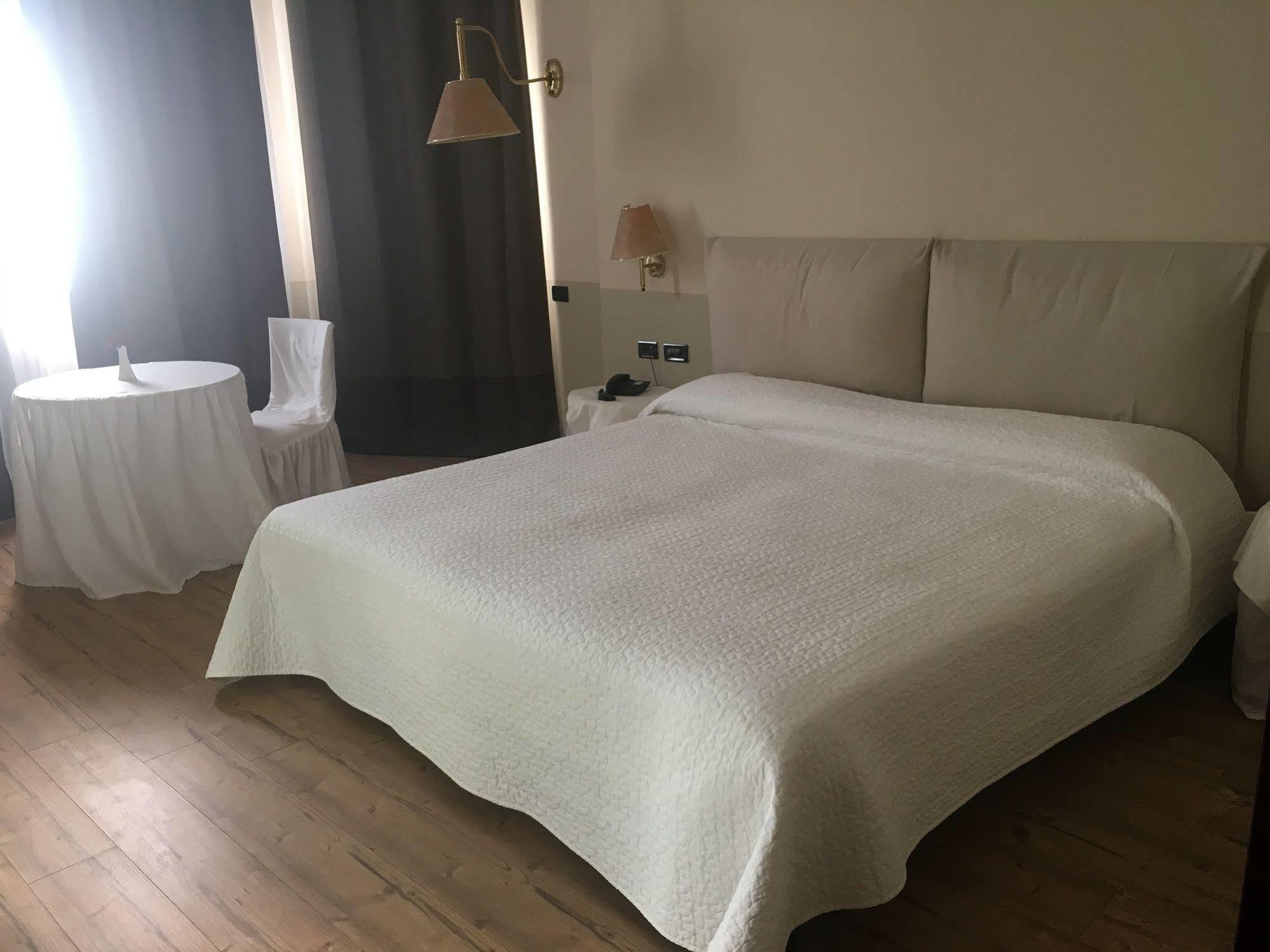 Green Hotel Settimo Torinese Kültér fotó